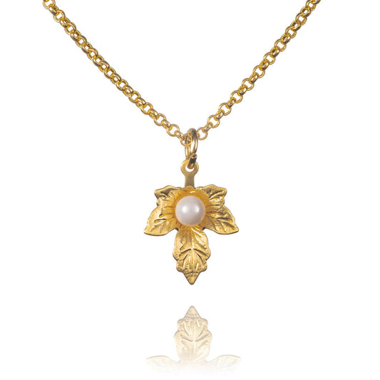 Gold Leaf Pearl Pendant Necklace