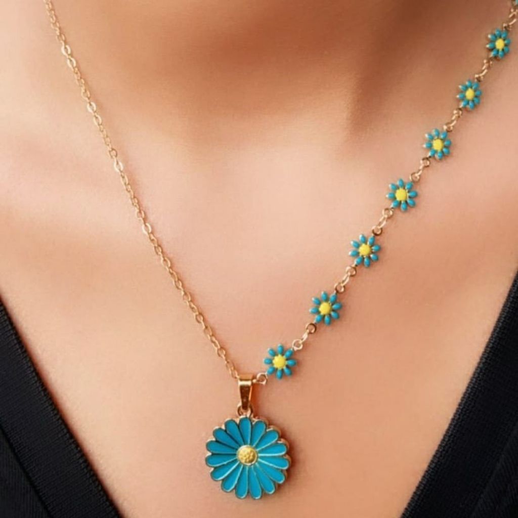 Half Turquoise Floral Indie Boho Daisy Charms Choker Summer Necklace