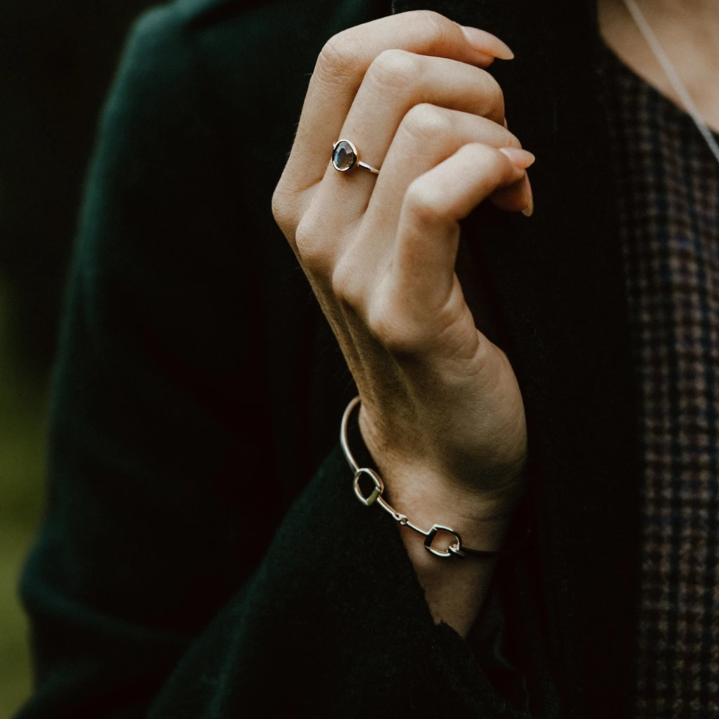 Snaffle Cuff Gold